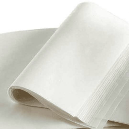 Papel manteca - Wisina. Translúcido y antiadherente, ideal para cocinas creativas y presentaciones impecables. Calidad que eleva cada creación culinaria.